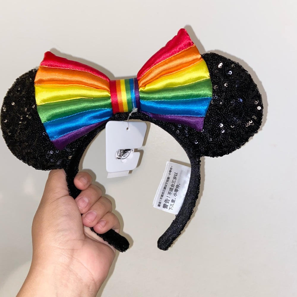 Authentic Disney Park Ears🌈